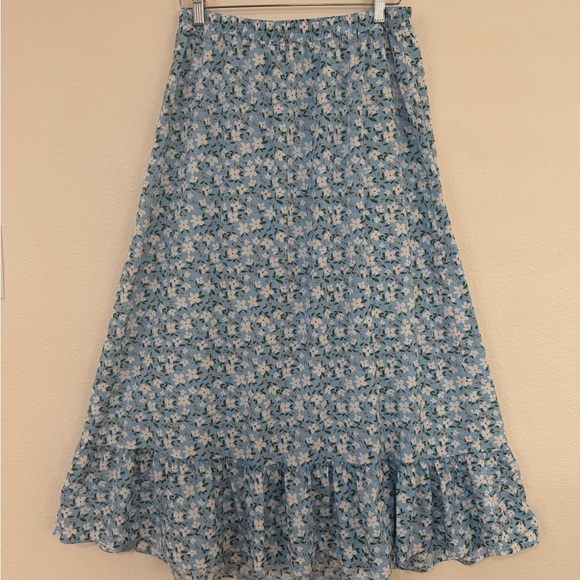 Kojooin Dresses & Skirts - Light Blue Floral A-Line Maxi Skirt with Ruffle Hem